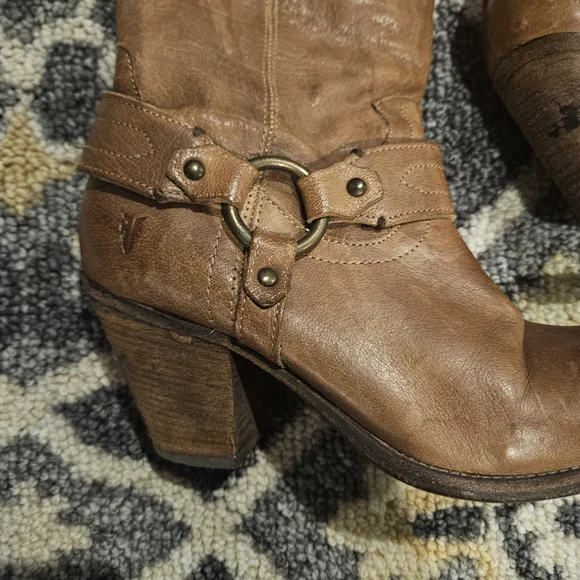 Frye Vintage Brown Heeled Harness Boots Size 8.5 Leather Cowgirl Western - Picture 2 of 10